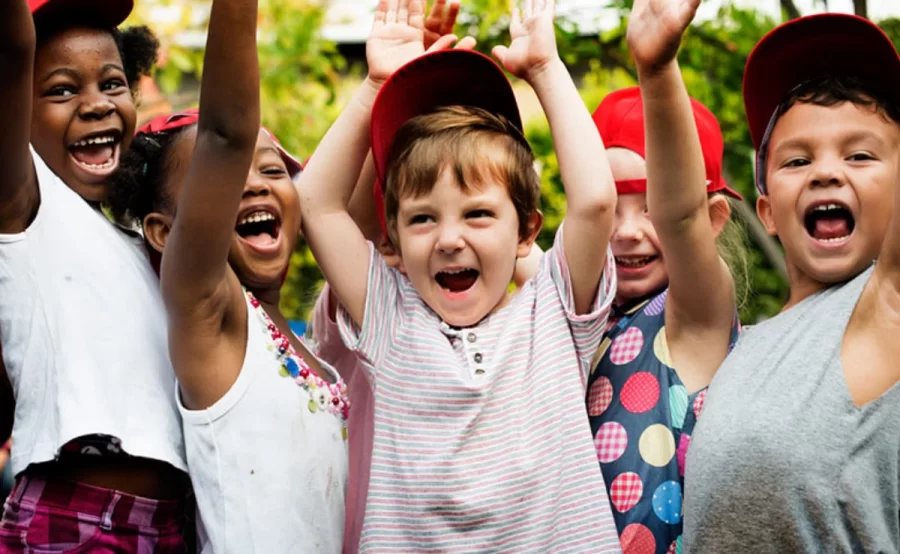qual e a musica dinamicas para aulas ebd EBD Hoje - Escola Dominical Dinâmicas para EBD: Veja 20 sugestões de brincadeiras crianças levantando as mãos na gincana qual é a música. Dinâmicas para aulas da EBD.