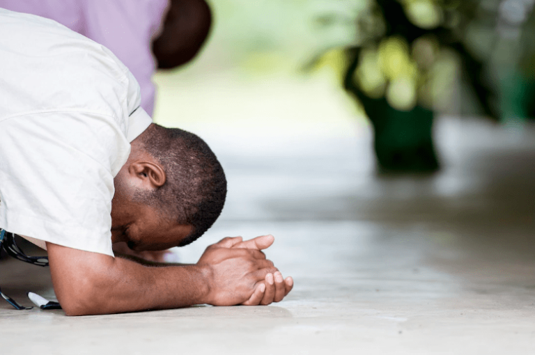Como Perseverar em Oração Quando Está Estressado – EBD Hoje