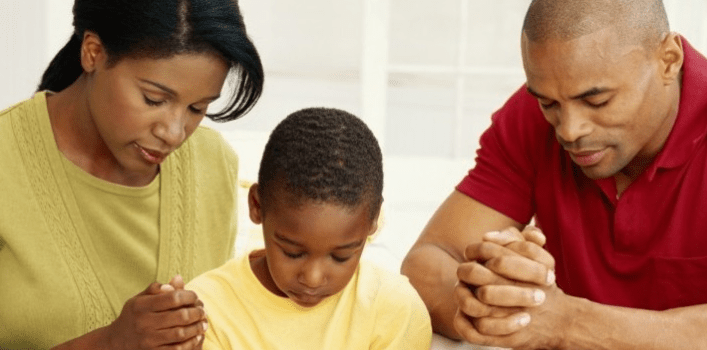 10 maneiras de abordar o tempo bíblico em família – EBD Hoje