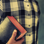 Os Cristãos Não Podem Esquecer a Lei – EBD Hoje