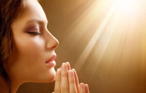 3 Verdades sobre Deus para nos ajudar a orar e agir – EBD Hoje