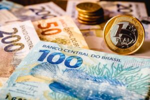 Deus é maior que seus problemas financeiros – EBD Hoje