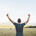 8 maneiras de apoiar um amigo com ansiedade – EBD Hoje