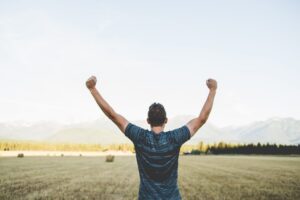 8 maneiras de apoiar um amigo com ansiedade – EBD Hoje