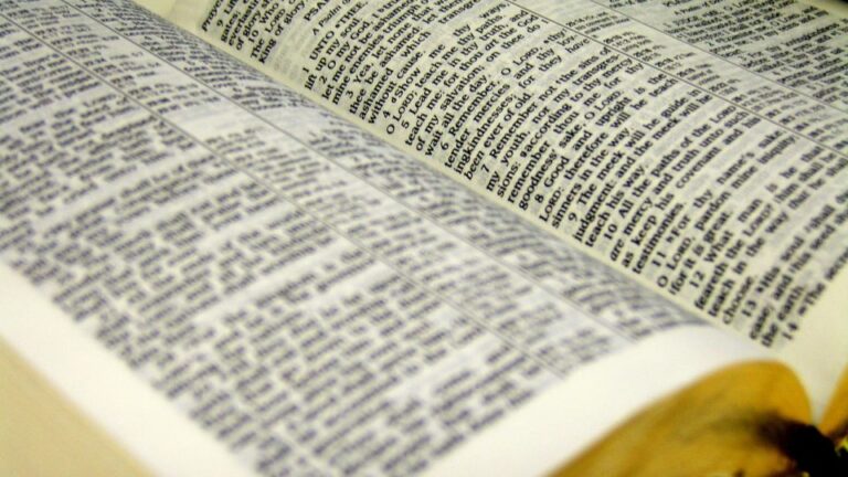 34 fatos importantes sobre a Bíblia – EBD Hoje