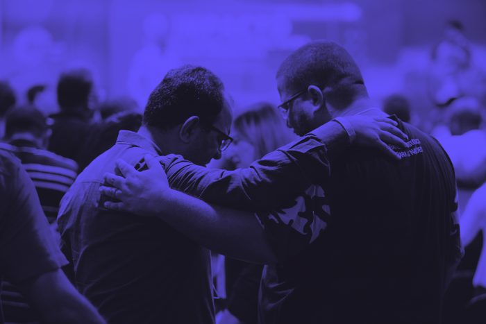 Quem ajuda você a desfrutar de Deus? – EBD Hoje