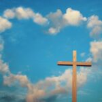 Deus ama através do amor humano: Como a graça gera generosidade – EBD Hoje