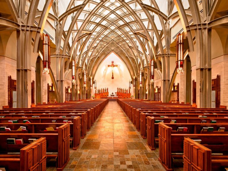 Você não precisa sofrer sozinho – EBD Hoje