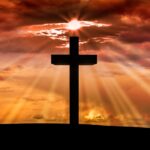 5 maneiras de ficar perto de Deus quando tudo está desmoronando – EBD Hoje