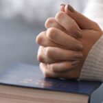 Você ora pela violência do mundo? – EBD Hoje