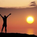 10 Versículos sobre encontrar Felicidade em Deus – EBD Hoje